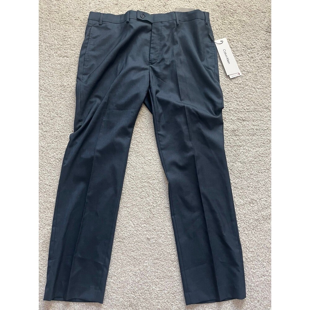 Calvin Klein Men’s Slim Fit Performance Dress Pant — NWT